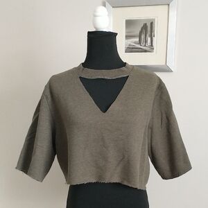 Olive Green Women's Cropped Tank Top. Size-M